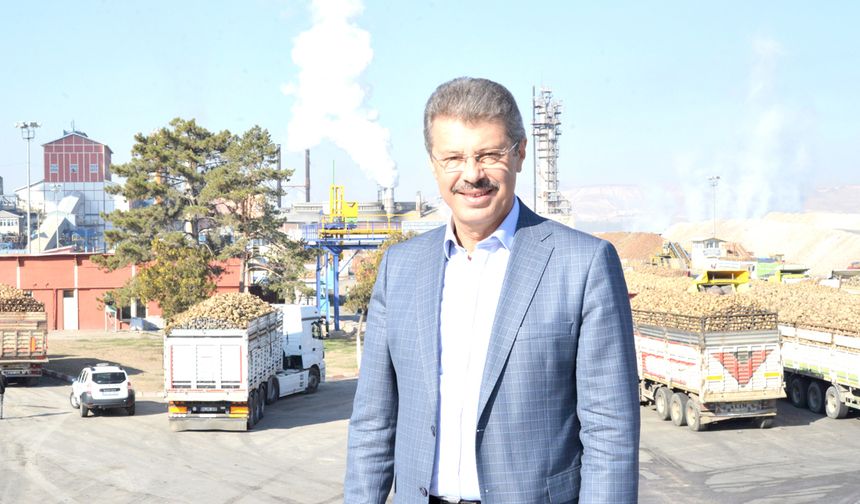 Vefanın ve Liderliğin Adı: Hüseyin Akay